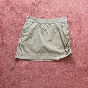 Columbia Active Skort Olive Green Omni Shield Advanced Repellant Size XL